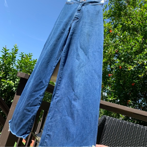 Vintage 70s WRANGLER High Rise Wide Leg Jeans size 25” Waist Back Belt Detail - Picture 2 of 11